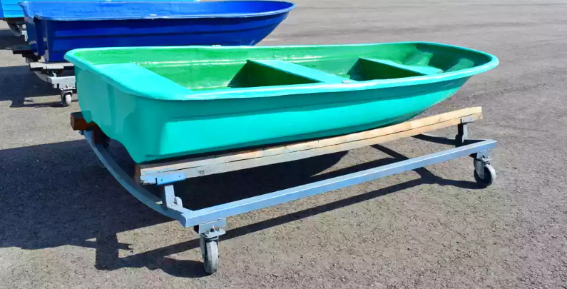 Стеклопластиковая лодка Старт (тримаран) в Смоленске