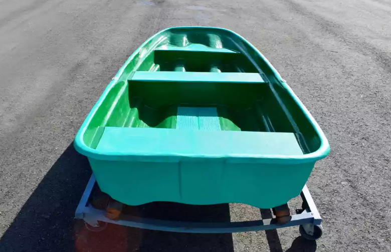 Стеклопластиковая лодка Старт (тримаран) в Смоленске