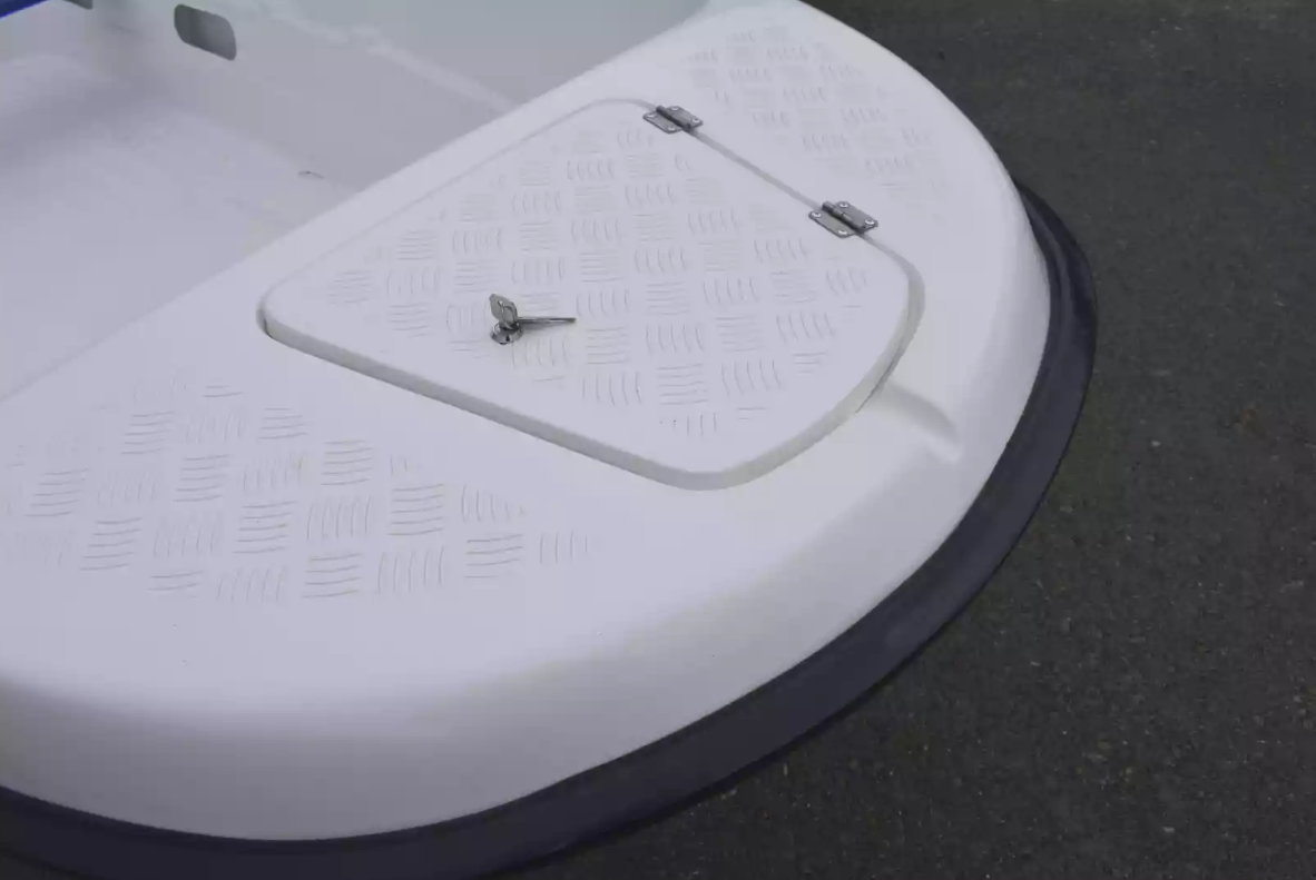 Стеклопластиковая лодка Пингвин New (тримаран) в Смоленске