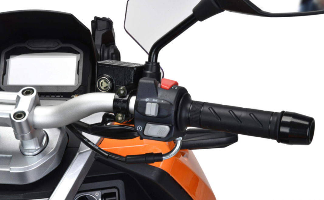 Скутер MOTOLAND (МОТОЛЕНД) T-MAX 150 в Смоленске