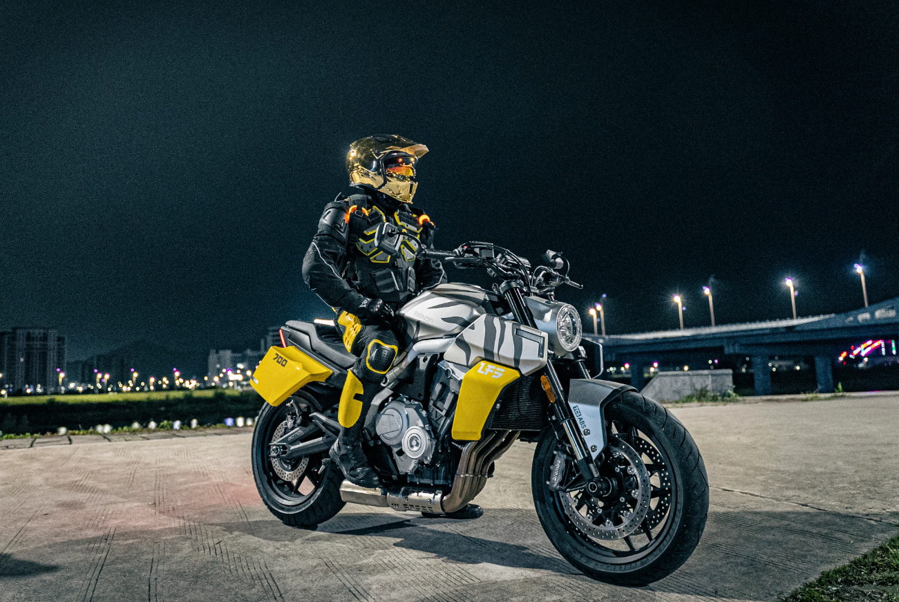 Мотоцикл Benda LFS 700 в Смоленске