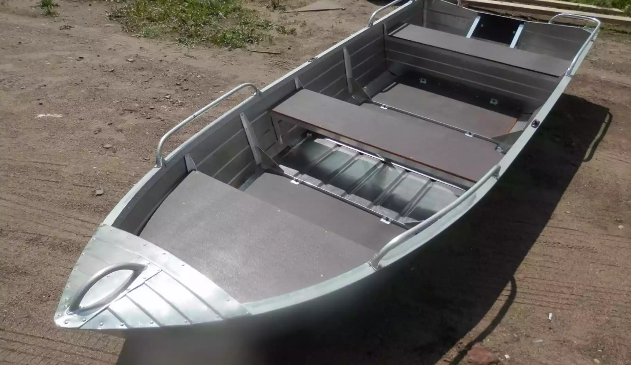 Алюминиевая лодка Вятка-Профи 32 в Смоленске