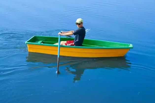 Стеклопластиковая лодка Малютка в Смоленске