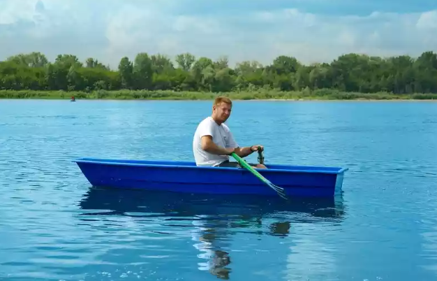 Стеклопластиковая лодка Малютка в Смоленске
