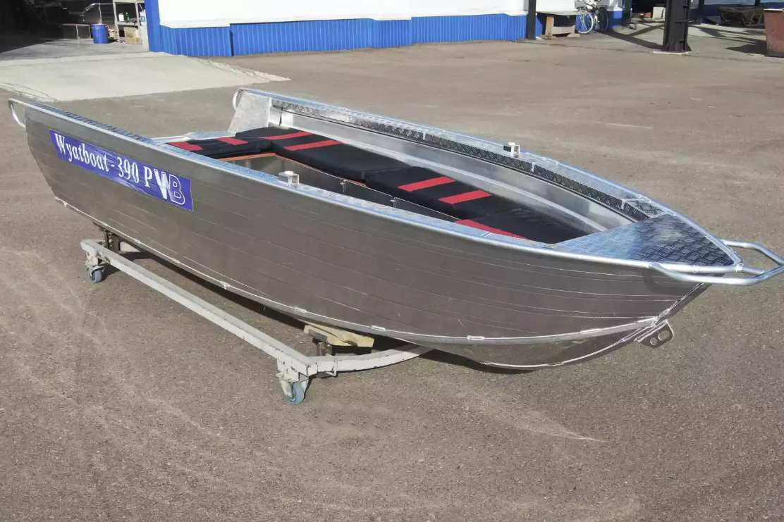Алюминиевая лодка Wyatboat-390РМ увеличенный борт в Смоленске