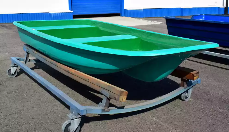 Стеклопластиковая лодка Старт (тримаран) в Смоленске