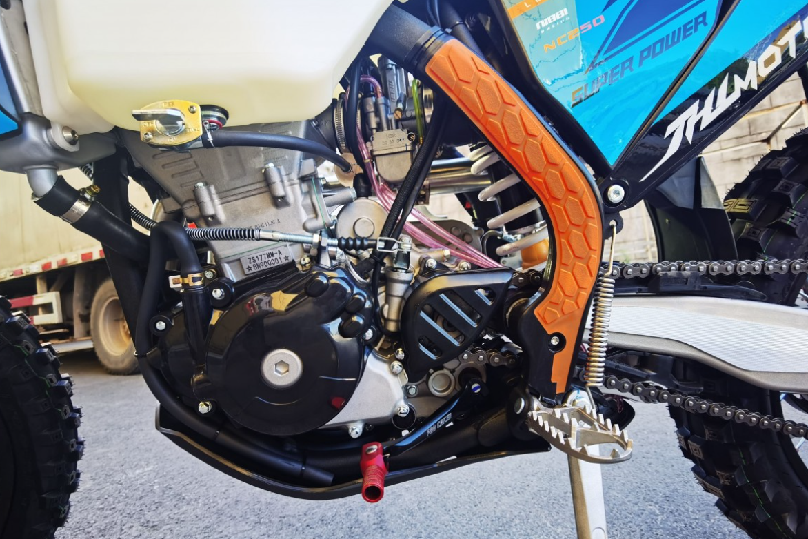 Мотоцикл JHLMOTO JHL Z7 NC250S (177MM-A) в Смоленске