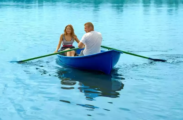 Стеклопластиковая лодка Дельфин в Смоленске