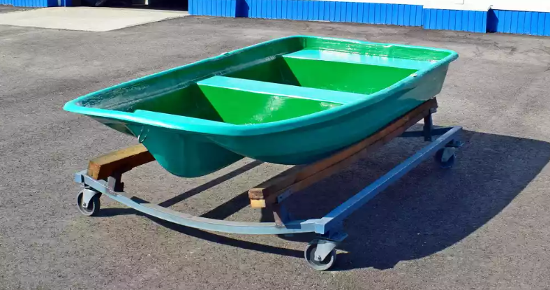 Стеклопластиковая лодка Старт (тримаран) в Смоленске