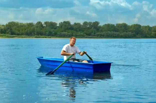 Стеклопластиковая лодка Малютка в Смоленске