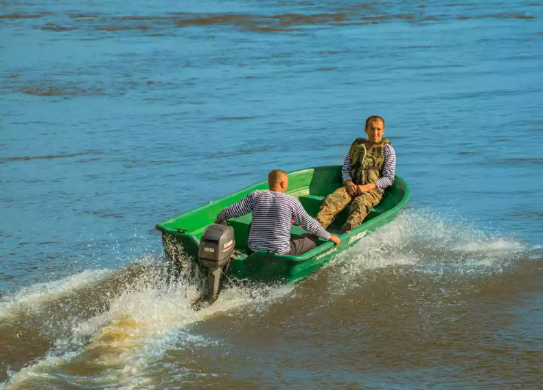 Стеклопластиковая лодка Neman-340 (тримаран) в Смоленске