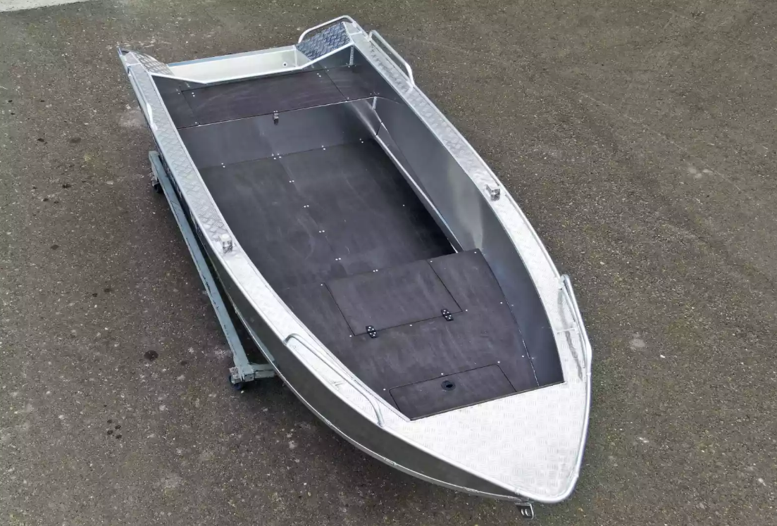 Алюминиевая лодка  Wyatboat-430М FISH в Смоленске