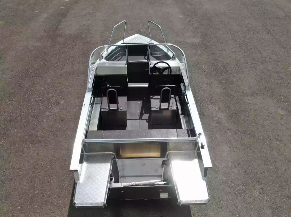 Алюминиевая лодка  Неман-400 DCM NEW в Смоленске