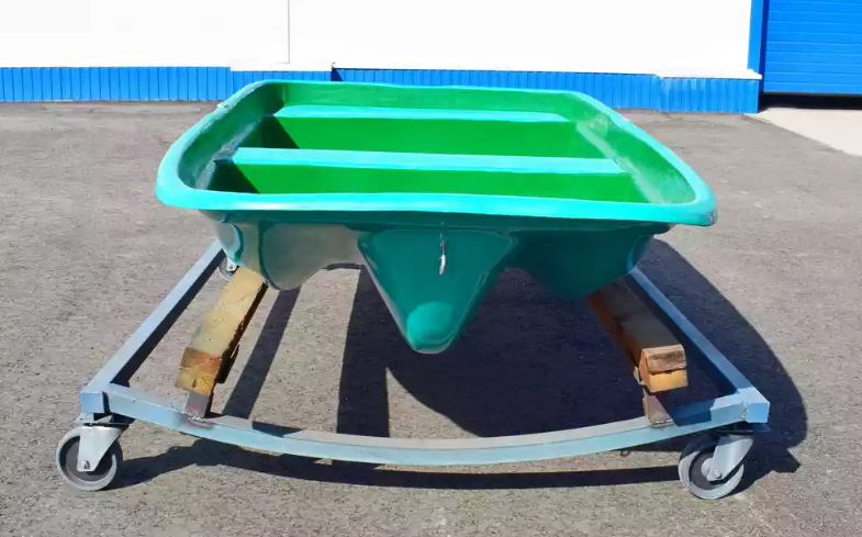 Стеклопластиковая лодка Старт (тримаран) в Смоленске