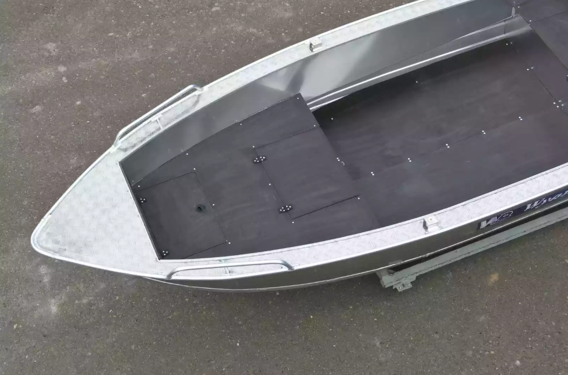 Алюминиевая лодка  Wyatboat-430М FISH в Смоленске