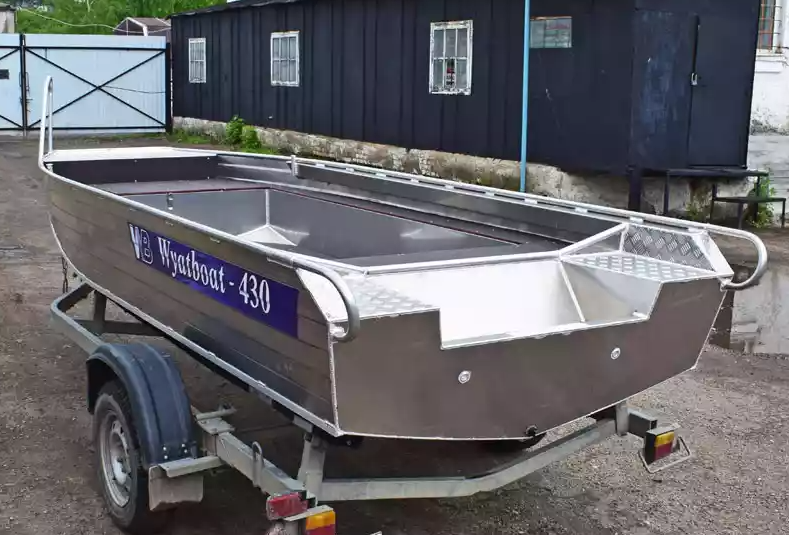 Алюминиевая лодка  Wyatboat-430 Master в Смоленске