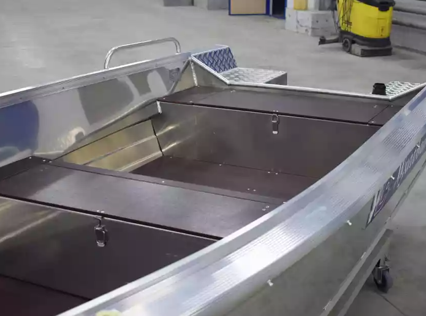 Алюминиевая лодка  Wyatboat-430 Р в Смоленске