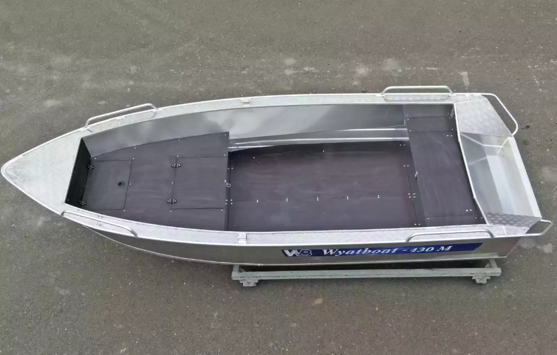 Алюминиевая лодка  Wyatboat-430М FISH в Смоленске
