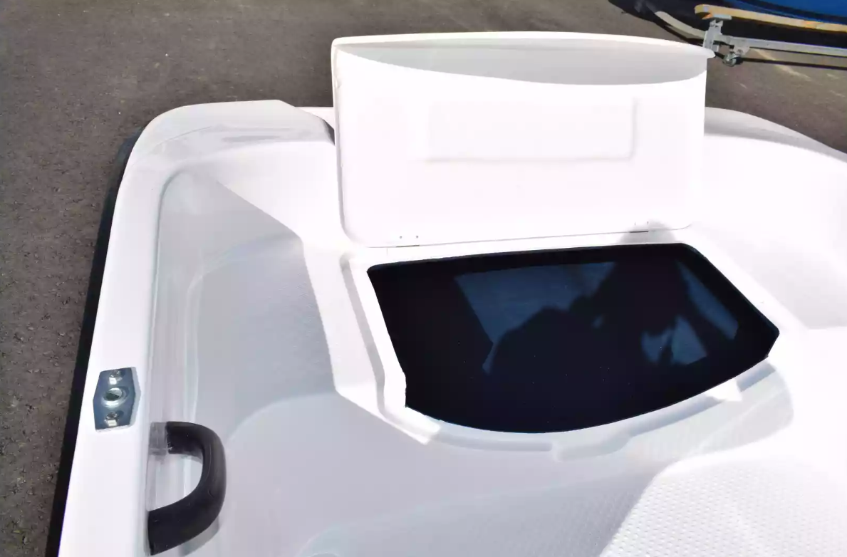 Стеклопластиковая лодка Пингвин (тримаран) в Смоленске