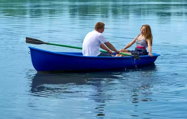 Стеклопластиковая лодка Дельфин в Смоленске