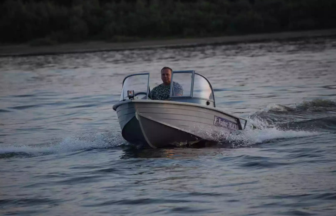 Алюминиевая лодка Wyatboat-390 DCM в Смоленске