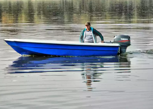 Стеклопластиковая лодка Wyatboat 430 тримаран в Смоленске