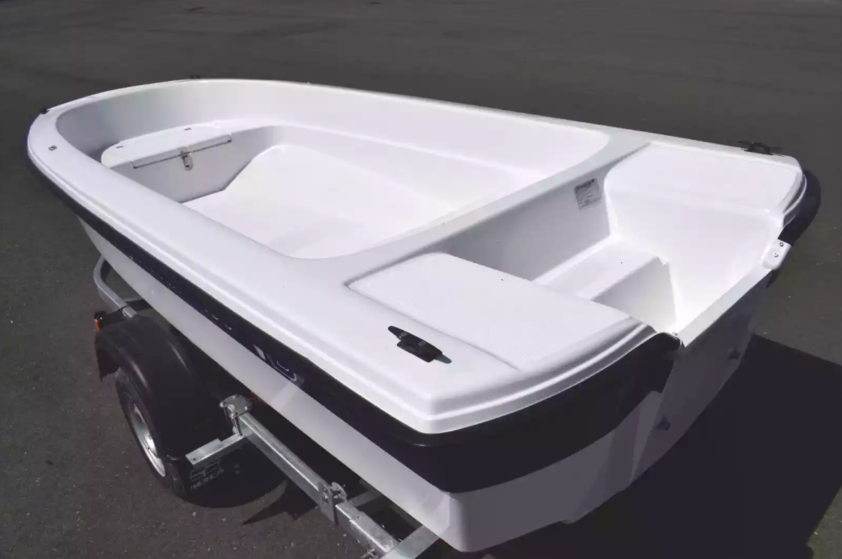 Стеклопластиковая лодка Wyatboat 430 тримаран в Смоленске