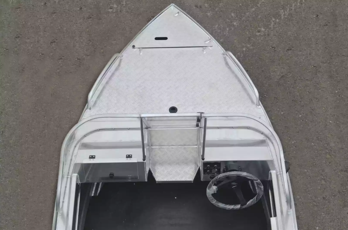 Алюминиевая лодка  Neman-400 PRO в Смоленске