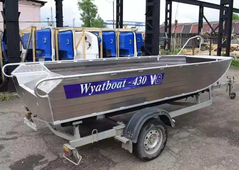 Алюминиевая лодка  Wyatboat-430 Master в Смоленске