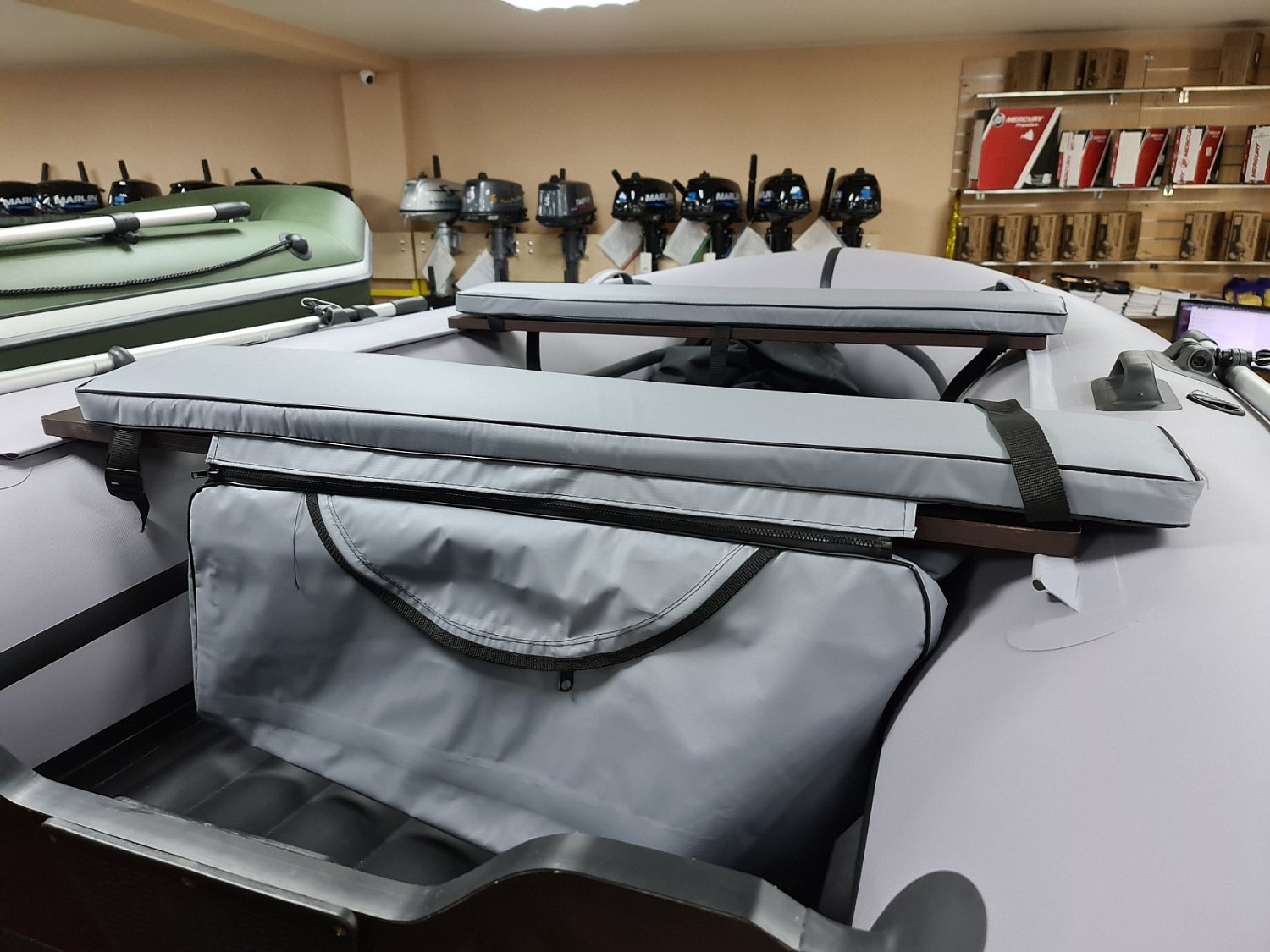 КОМПЛЕКТ МЯГКИХ НАКЛАДОК С СУМКОЙ ДЛЯ ЛОДОК 110Х20 СЕРЫЙ в Смоленске