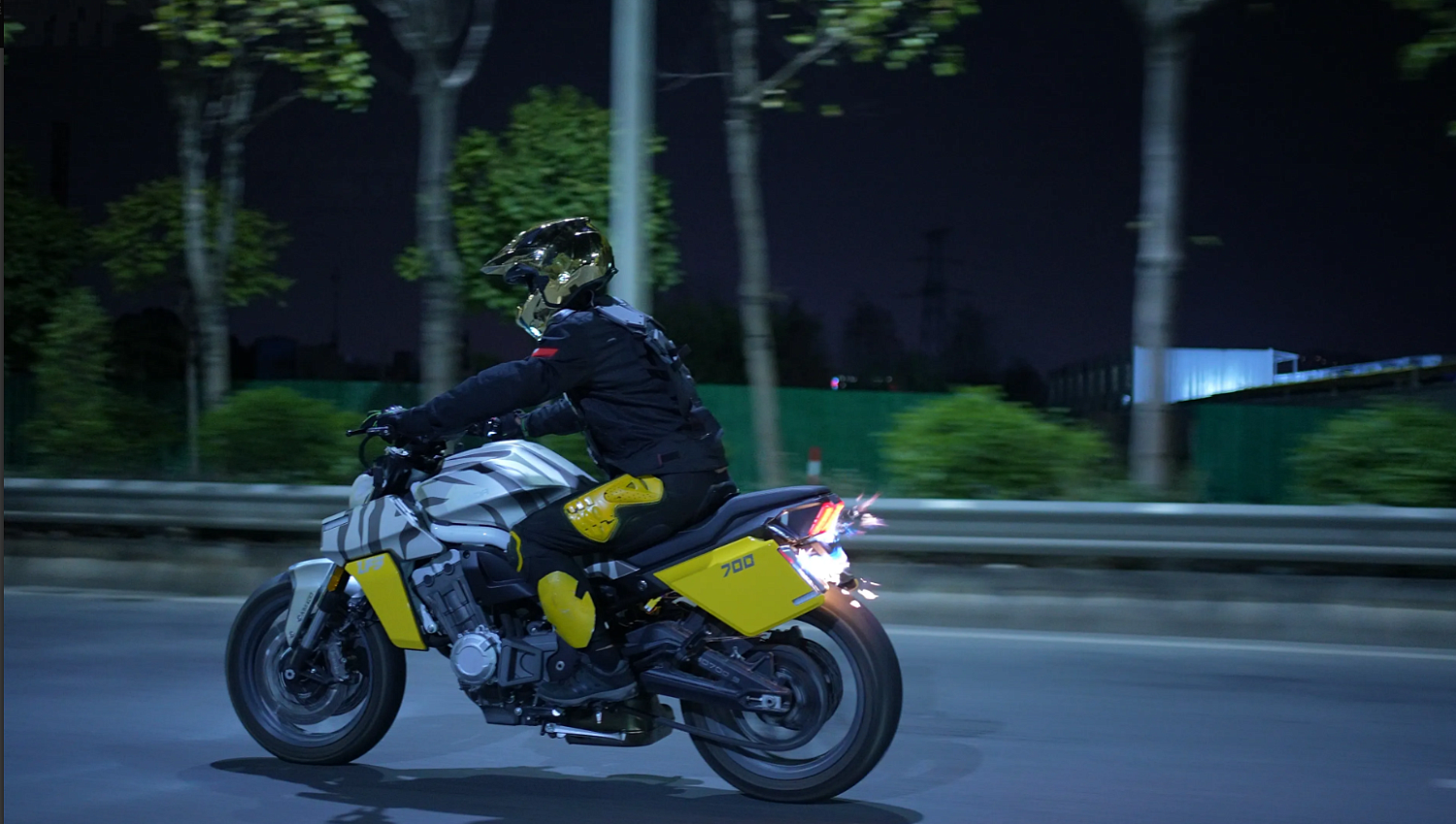 Мотоцикл Benda LFS 700 в Смоленске