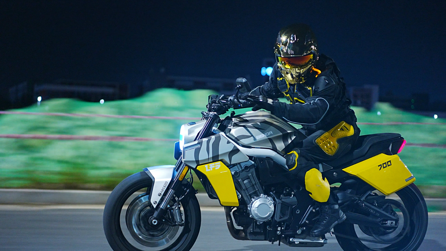 Мотоцикл Benda LFS 700 в Смоленске